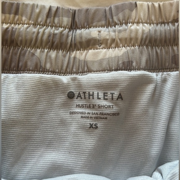 Athleta shorts size XS - Picture 3 of 7